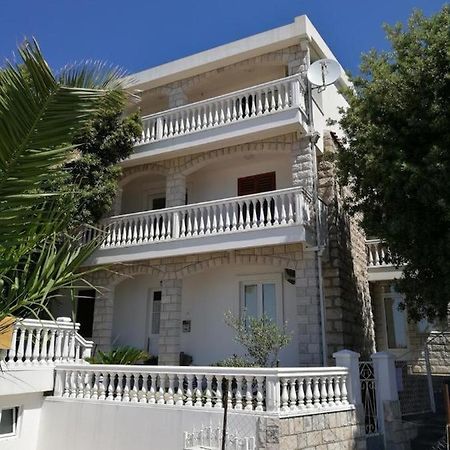 Apartmani Luksic Сутоморе Экстерьер фото