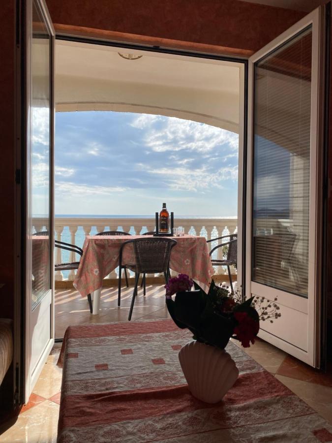 Apartmani Luksic Сутоморе Экстерьер фото