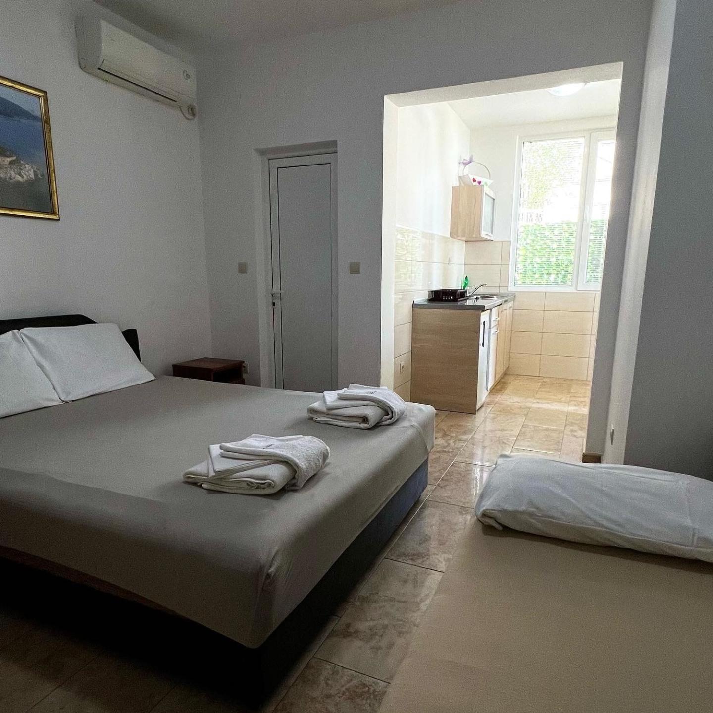 Apartmani Luksic Сутоморе Экстерьер фото