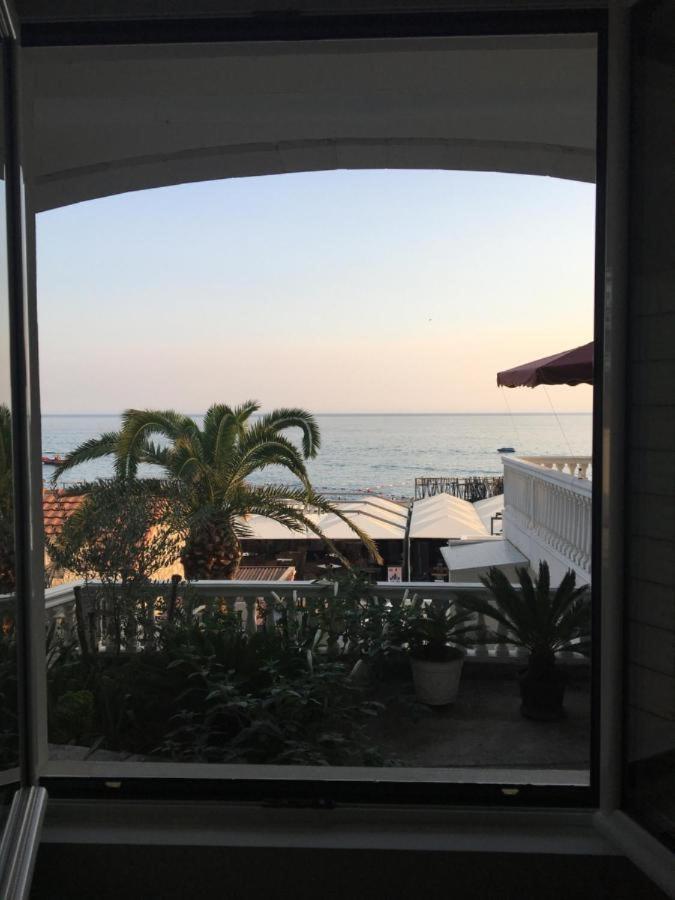 Apartmani Luksic Сутоморе Экстерьер фото