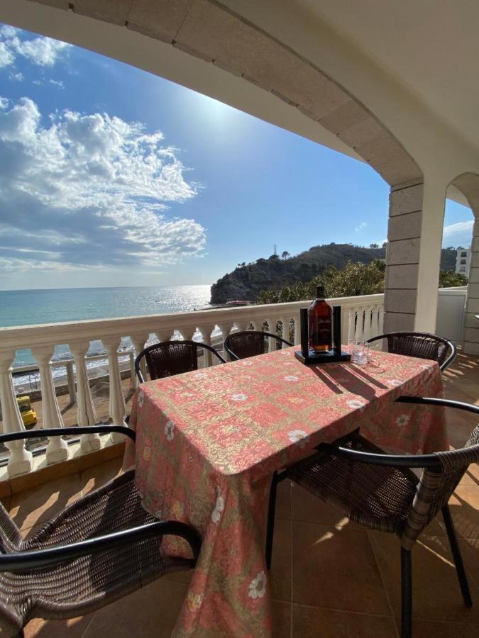 Apartmani Luksic Сутоморе Экстерьер фото
